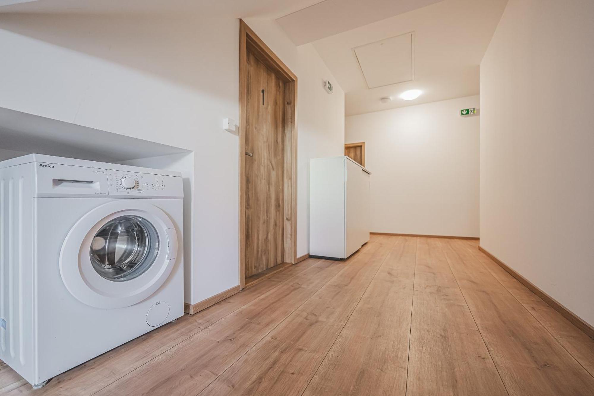 Flat Near Castle Stylish & Prime Location 3 Appartamento