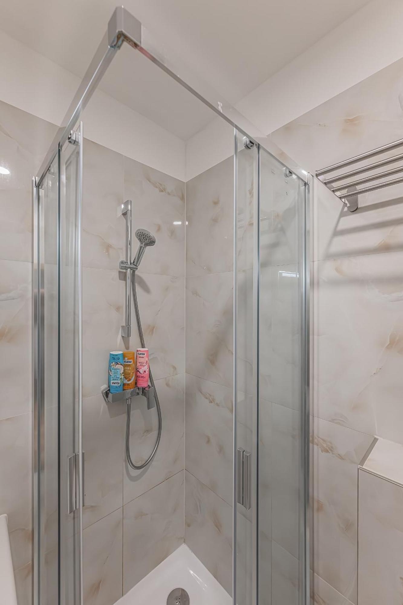Flat Near Castle Stylish & Prime Location 3 * Praga